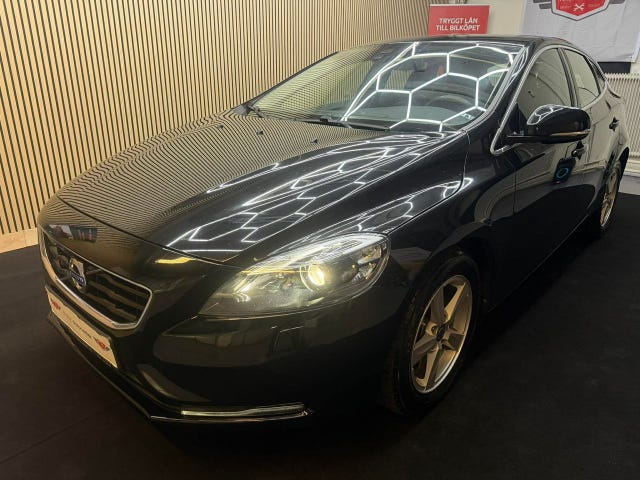 Volvo V40 2015