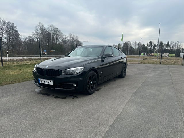 BMW 318d 2015