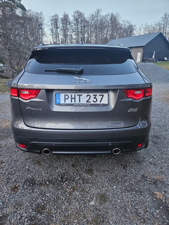 Jaguar F-PACE 2018