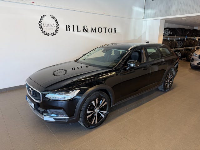 Volvo V90 Cross Country 2022