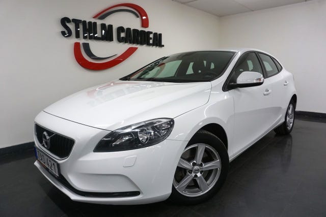 Volvo V40 2018