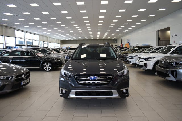 Subaru Outback 2025