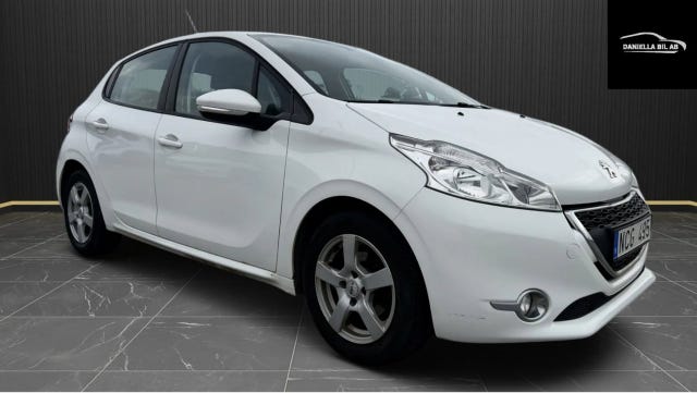 Peugeot 208 2012