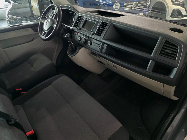 Volkswagen Transporter 2018 – bild 4