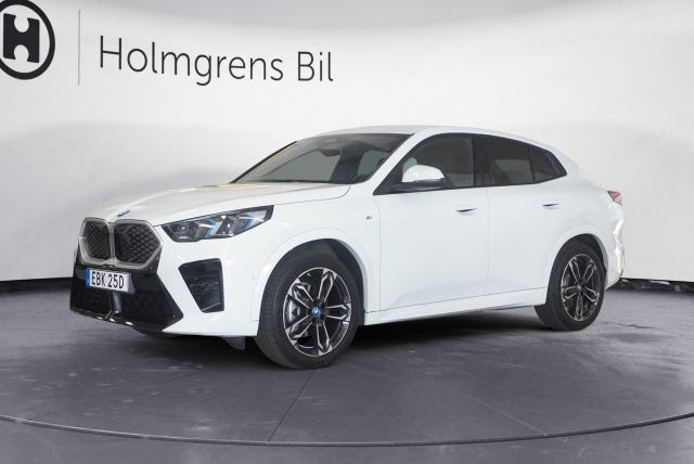 BMW iX2 2025
