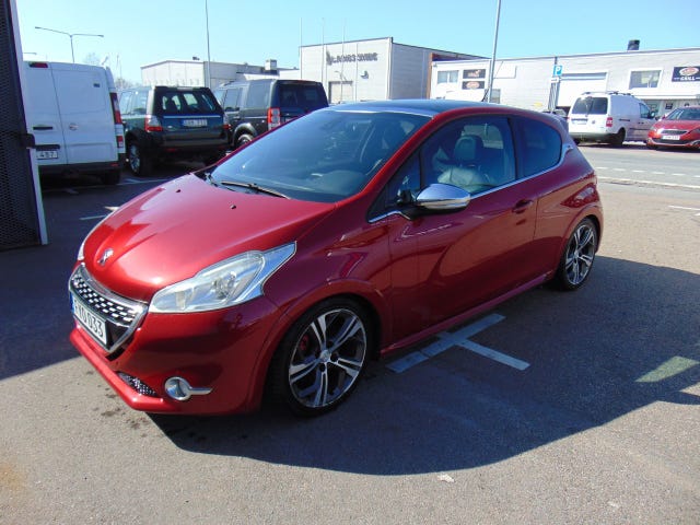 Peugeot 208 2013