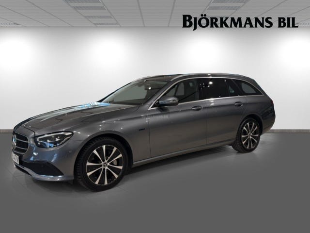 Mercedes-Benz E300 2021