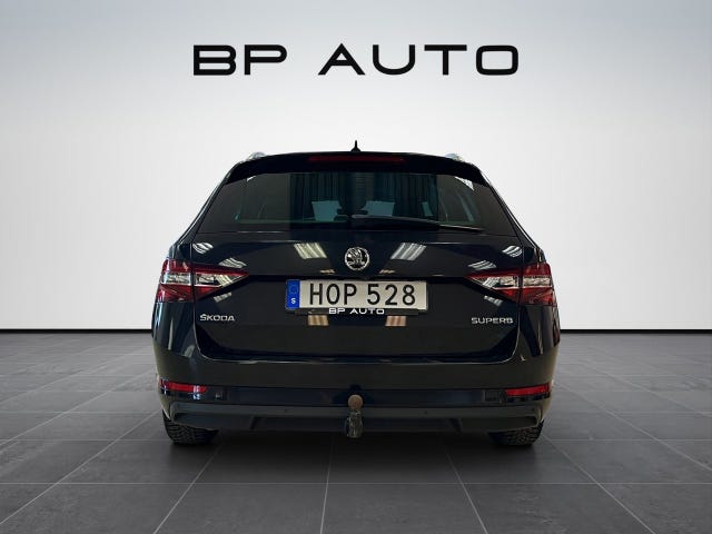 Skoda Superb 2016 – bild 4