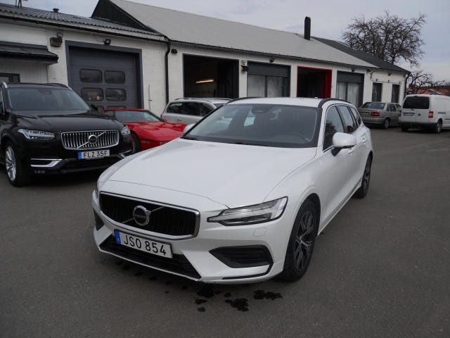 Volvo V60 2024