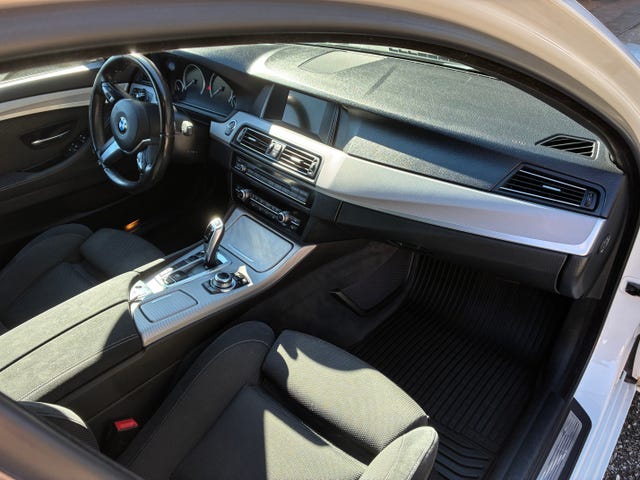 BMW 520d 2017 – bild 3
