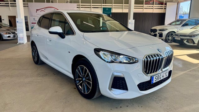BMW 225e 2024