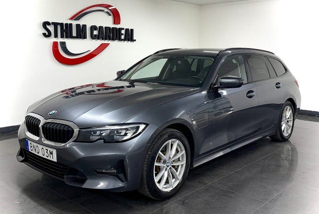 BMW 330e 2021