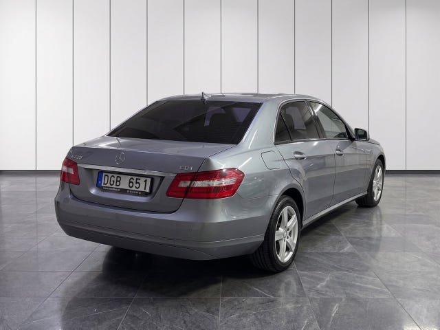 Mercedes-Benz E 220 2010 – bild 4