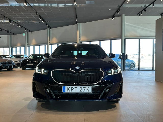 BMW 530e 2026 – bild 2