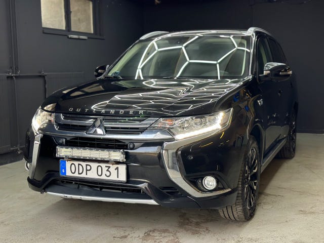 Mitsubishi Outlander 2016