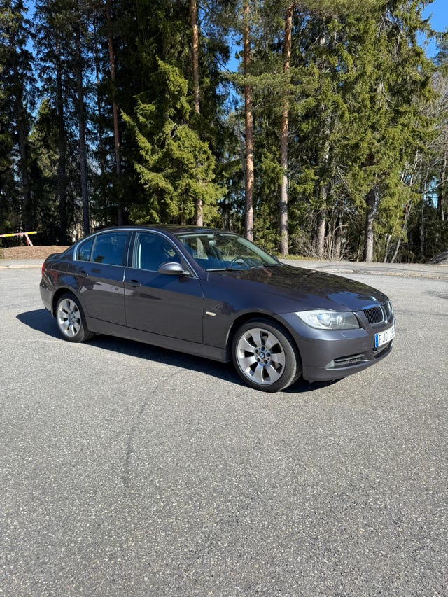 BMW 325Xi 2007