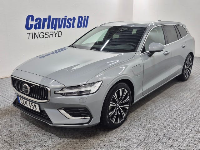 Volvo V60 2025