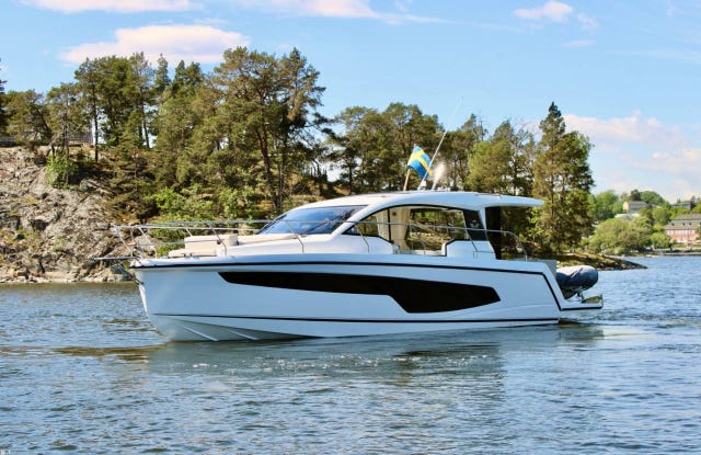 Sealine C335 (2021)