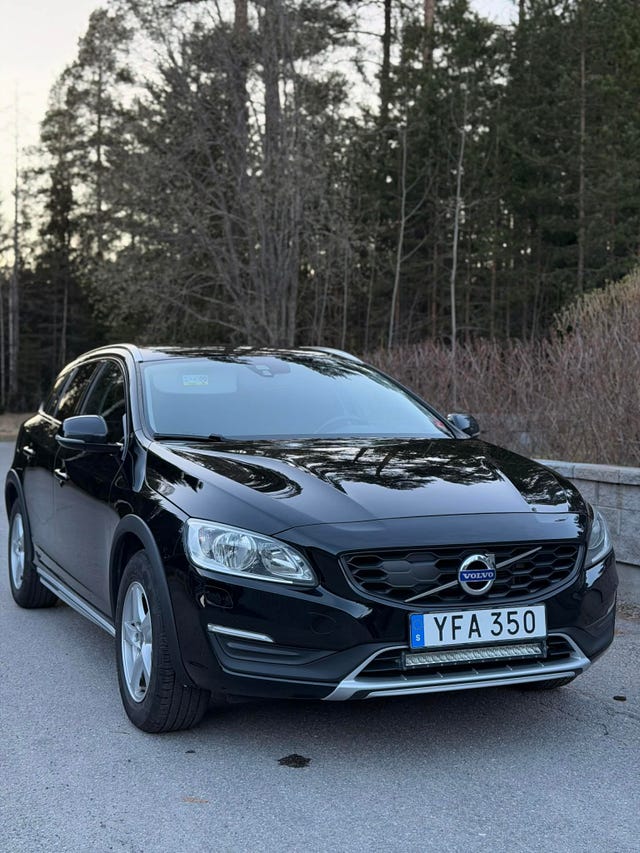 Volvo V60 Cross Country 2017