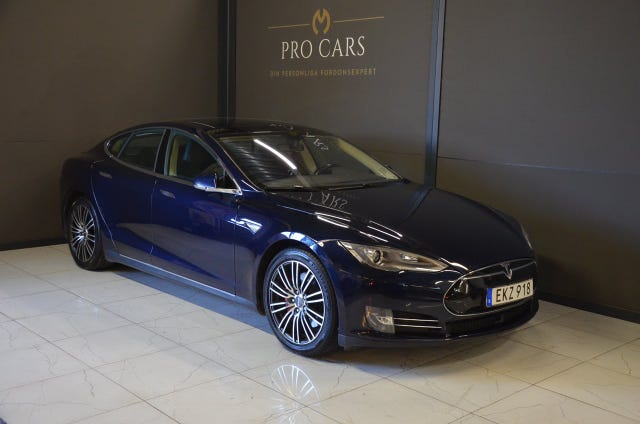 Tesla Model S 2014