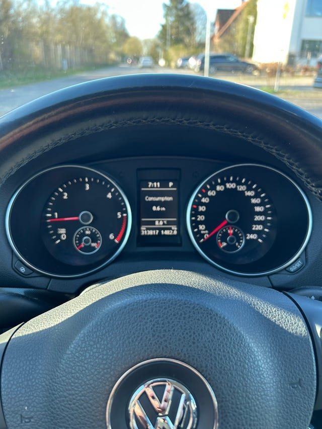 Volkswagen Golf VI 2011