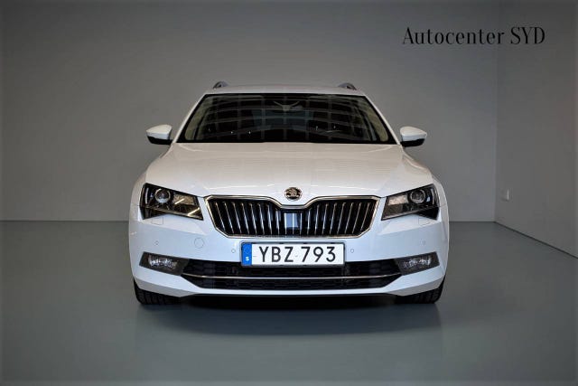 Skoda Superb 2016 – bild 2