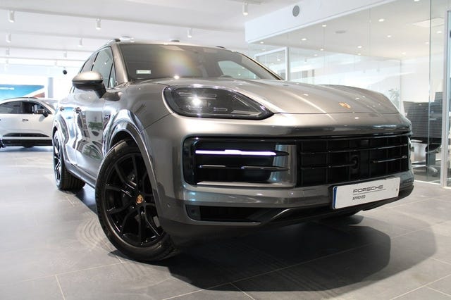 Porsche Cayenne 2025
