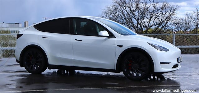 Tesla Model Y 2022