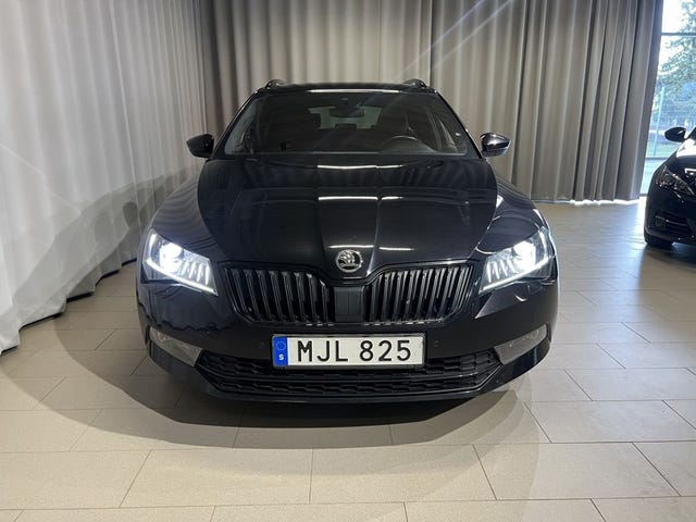 Skoda Superb 2018 – bild 2