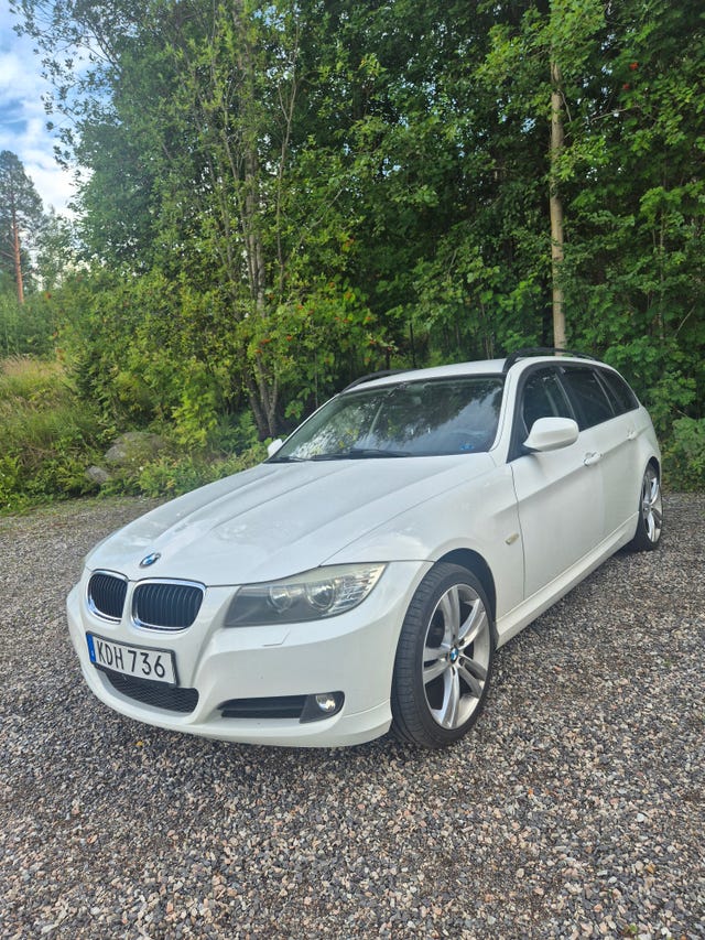 BMW 318i 2010