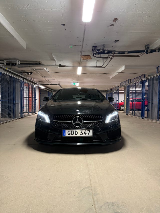 Mercedes-Benz CLA 220 d 2016