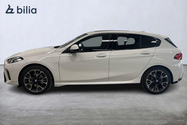 BMW 120 2026 – bild 3