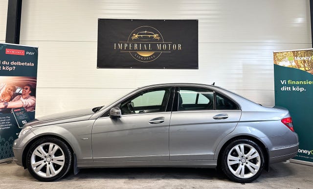 Mercedes-Benz C200 2011