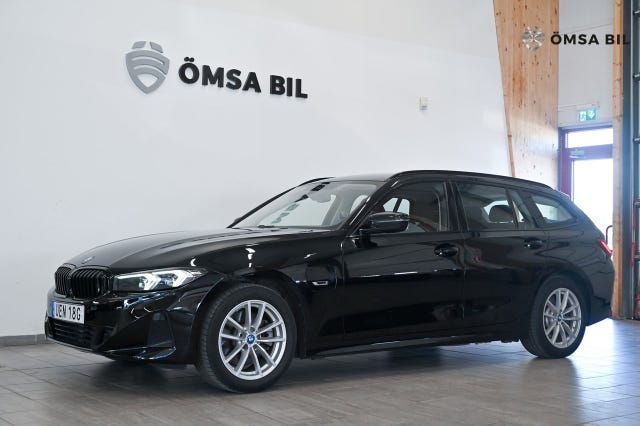 BMW 330e 2023