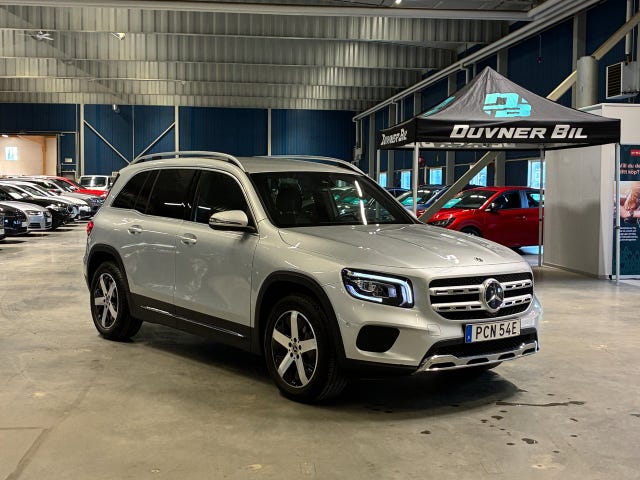 Mercedes-Benz GLB 180 2023