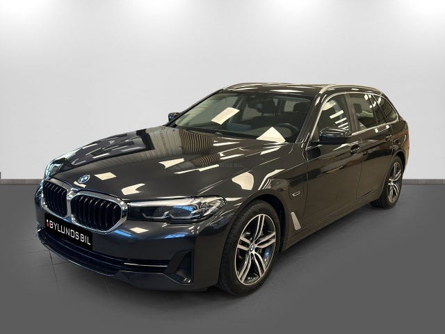 BMW 530e 2022