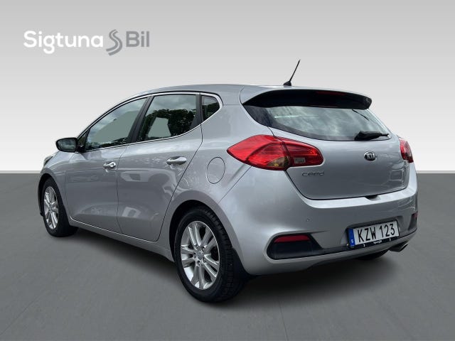 Kia Ceed 2015 – bild 4