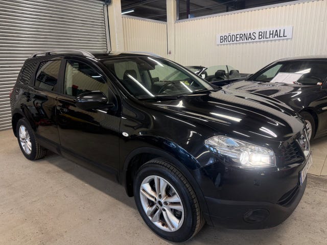 Nissan Qashqai+2 2011