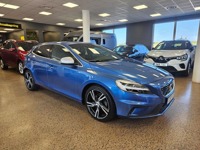 Volvo V40 2017