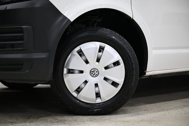 Volkswagen Transporter 2018 – bild 3