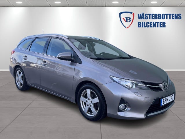 Toyota Auris 2014