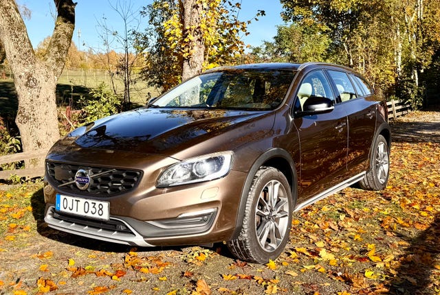 Volvo V60 Cross Country 2017