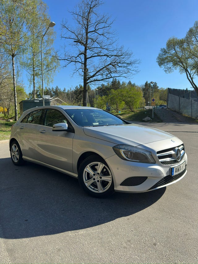 Mercedes-Benz A180 2013