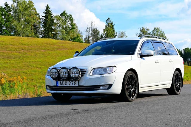 Volvo V70 2015