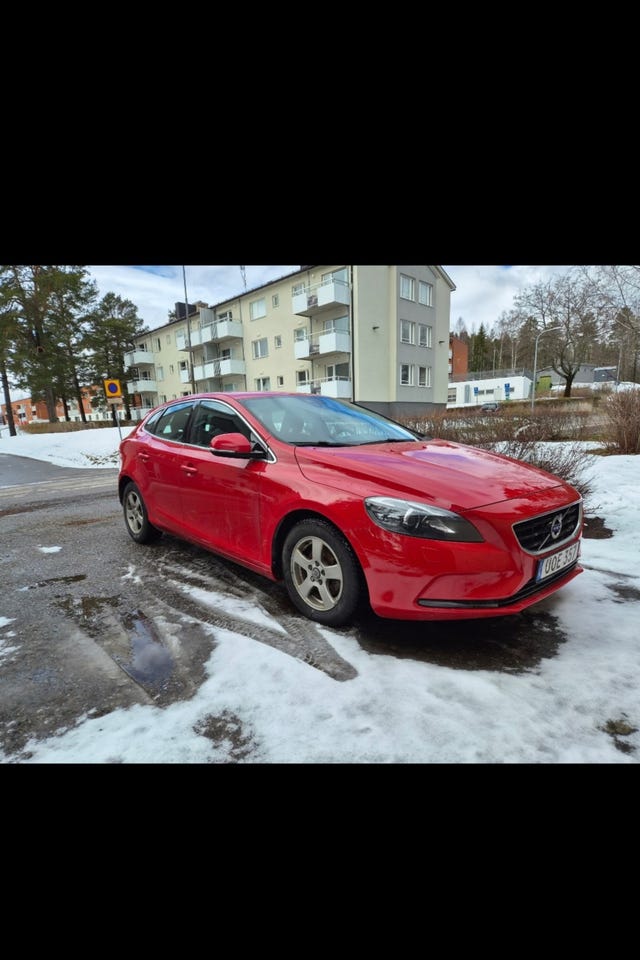 Volvo V40 2015