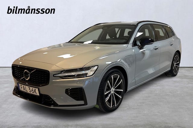Volvo V60 2025