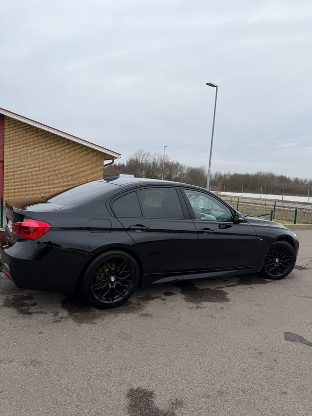 BMW 320d 2018 – bild 2