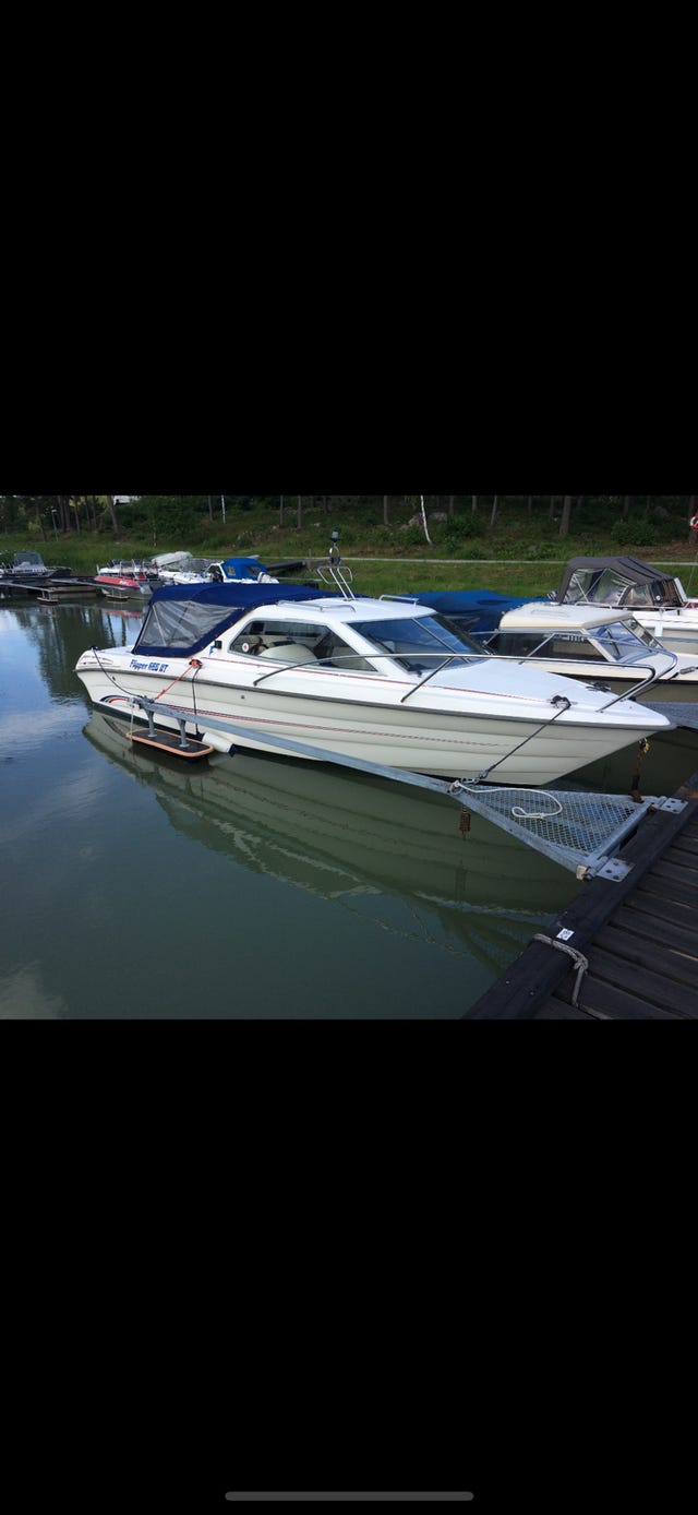 Flipper 666 årsmodell 2002 MerCruiser EFI 4,3 220 hk