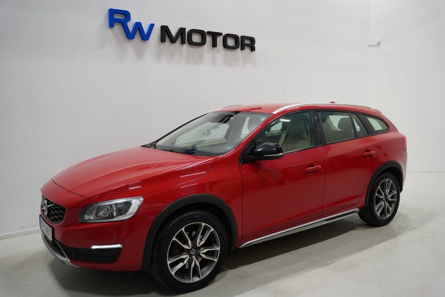 Volvo V60 Cross Country 2017