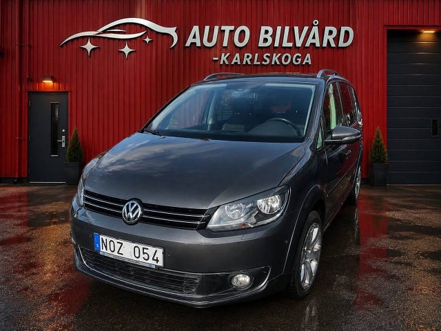 Volkswagen Touran Cross 2011